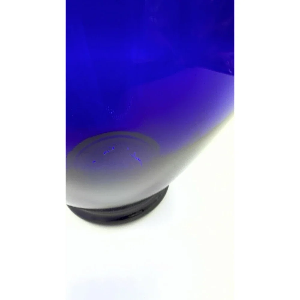 vintage cobalt blue glass vase,